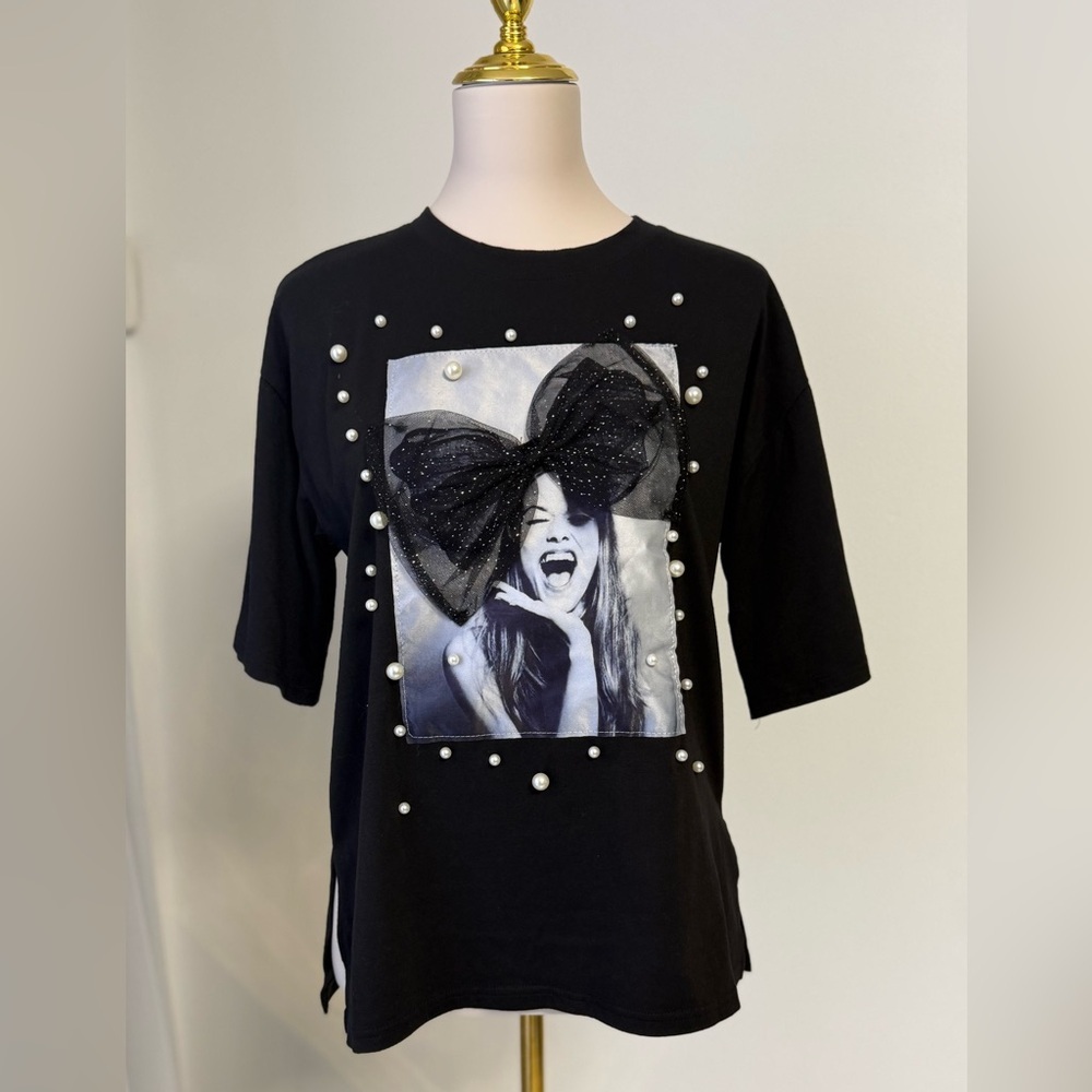 Black T-Shirt with Graphic and Pearl Accents